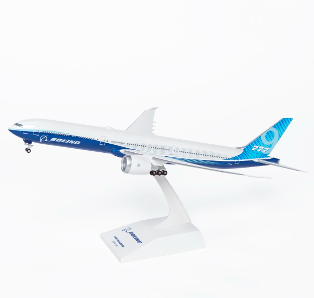 777-9 1/200 Snap Model  - Boeing